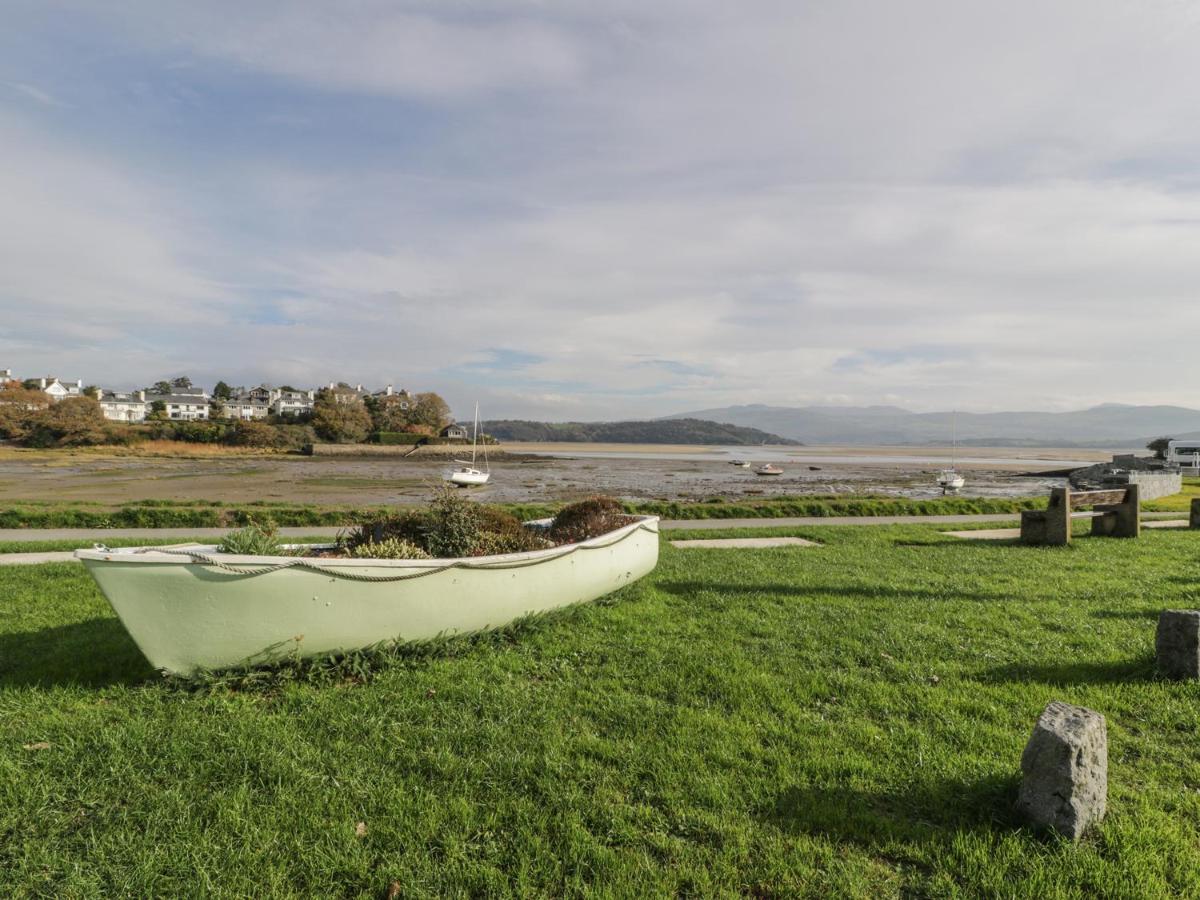 Sea View Apartment Porthmadog Dış mekan fotoğraf