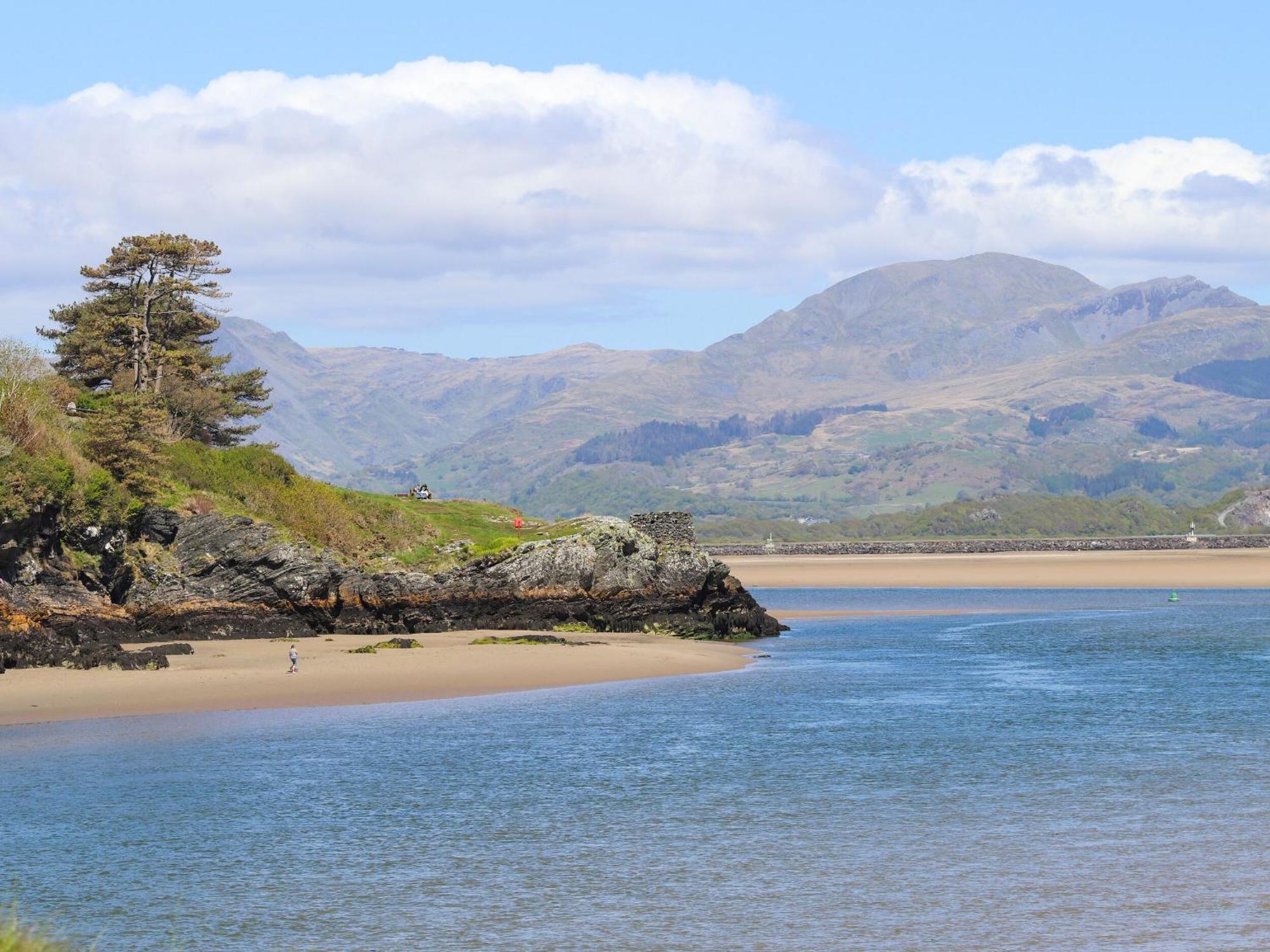 Sea View Apartment Porthmadog Dış mekan fotoğraf