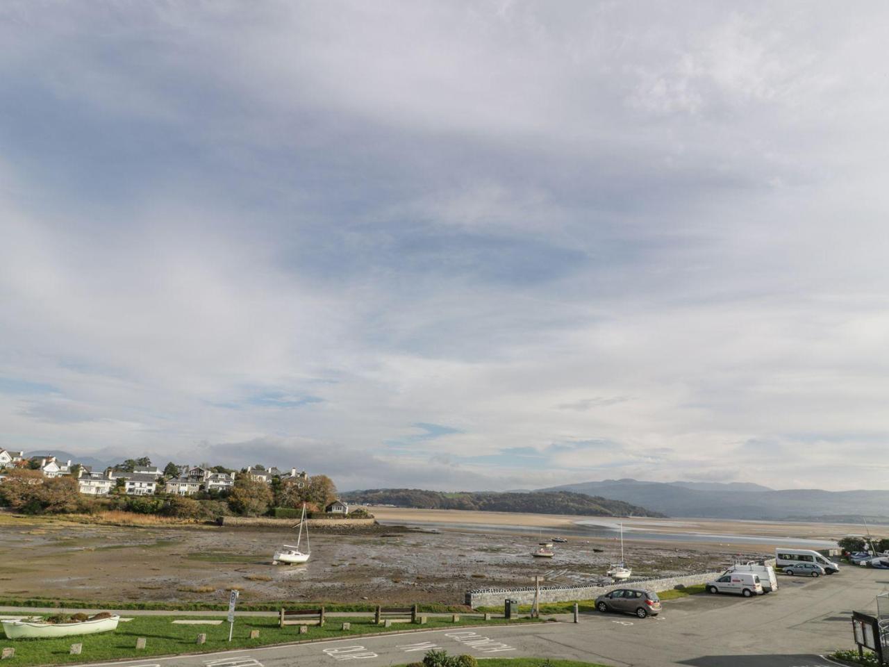 Sea View Apartment Porthmadog Dış mekan fotoğraf