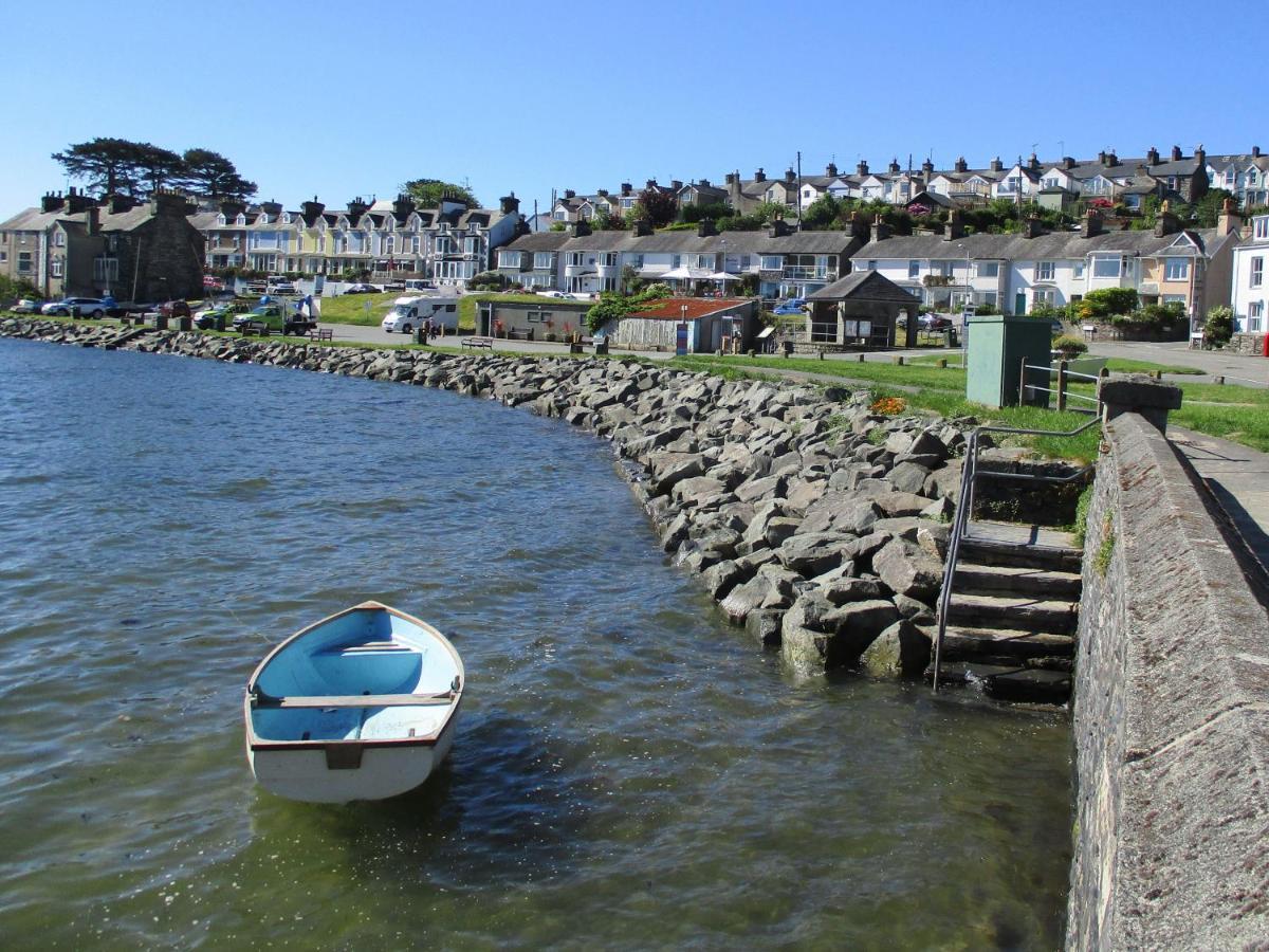 Sea View Apartment Porthmadog Dış mekan fotoğraf